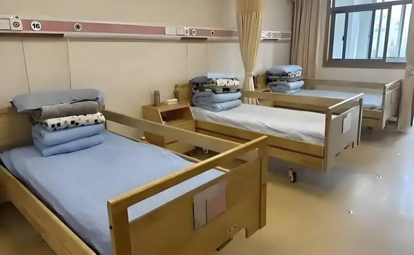 深圳留学生落户条件_不会唱歌却开演唱会，58岁的郑伊健消费情怀？ 并拿万元聘礼作为出2